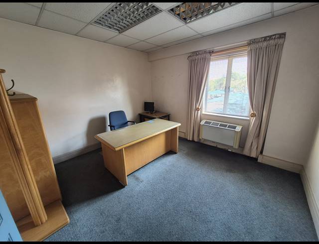 1,500M² OFFICE FOR SALE IN WOODMEAD